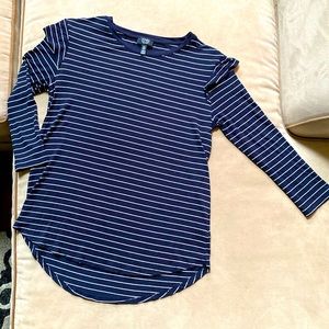 Jones New York Striped Tunic Length Top With Ruffled Sleeves